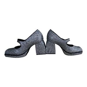 Like NEW Gianni Bini Silver Sparkle Mary Jane Heels Size 8.5